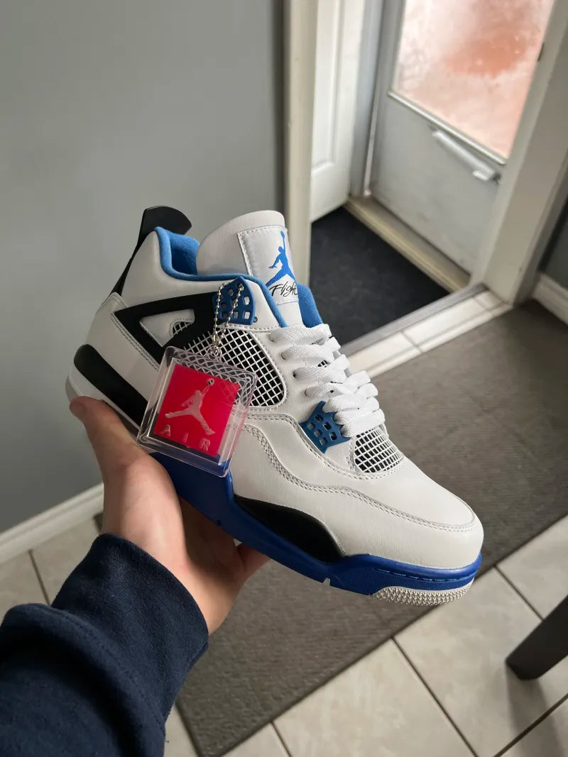 AJ4 Flight Edition