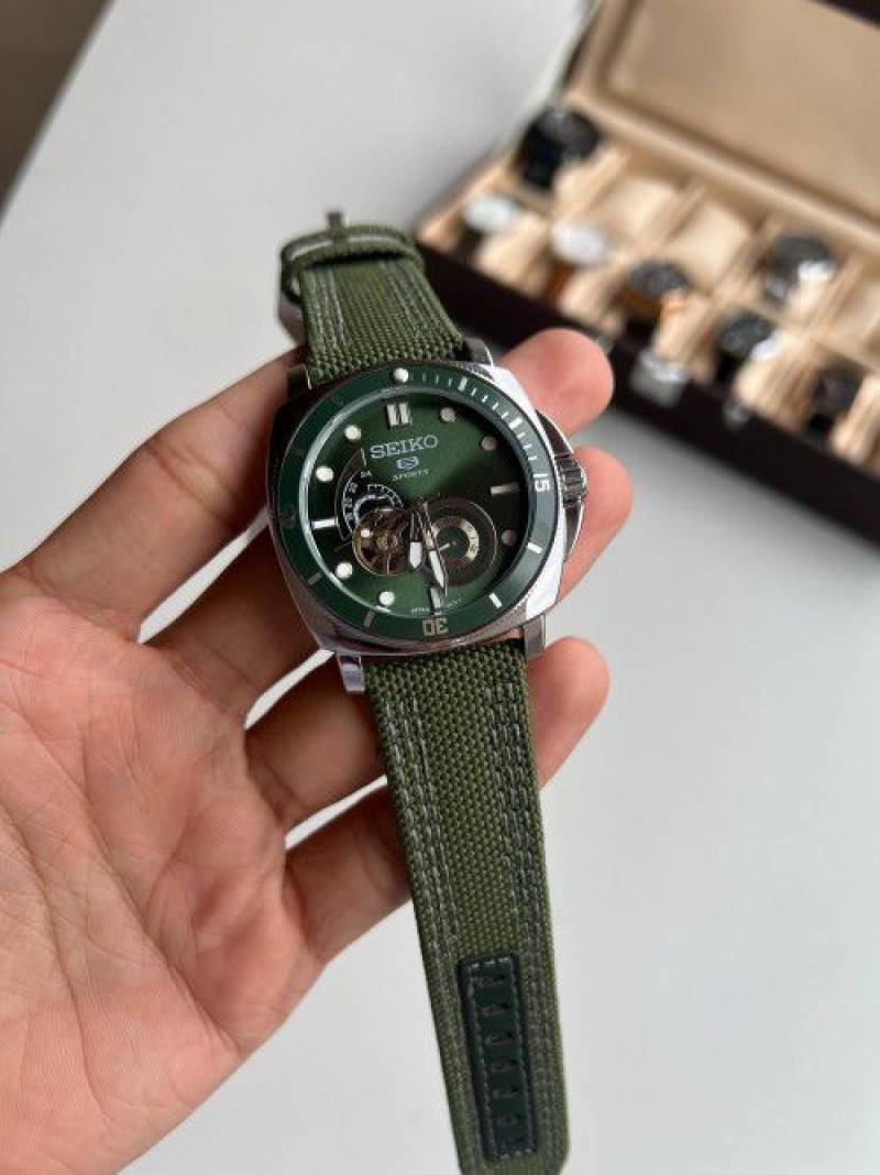 SEIKO 5 SPORT GREEN AUTOMATIC WATCH