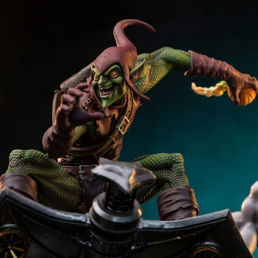 Spiderman Green Goblin Statue By Iron Studios