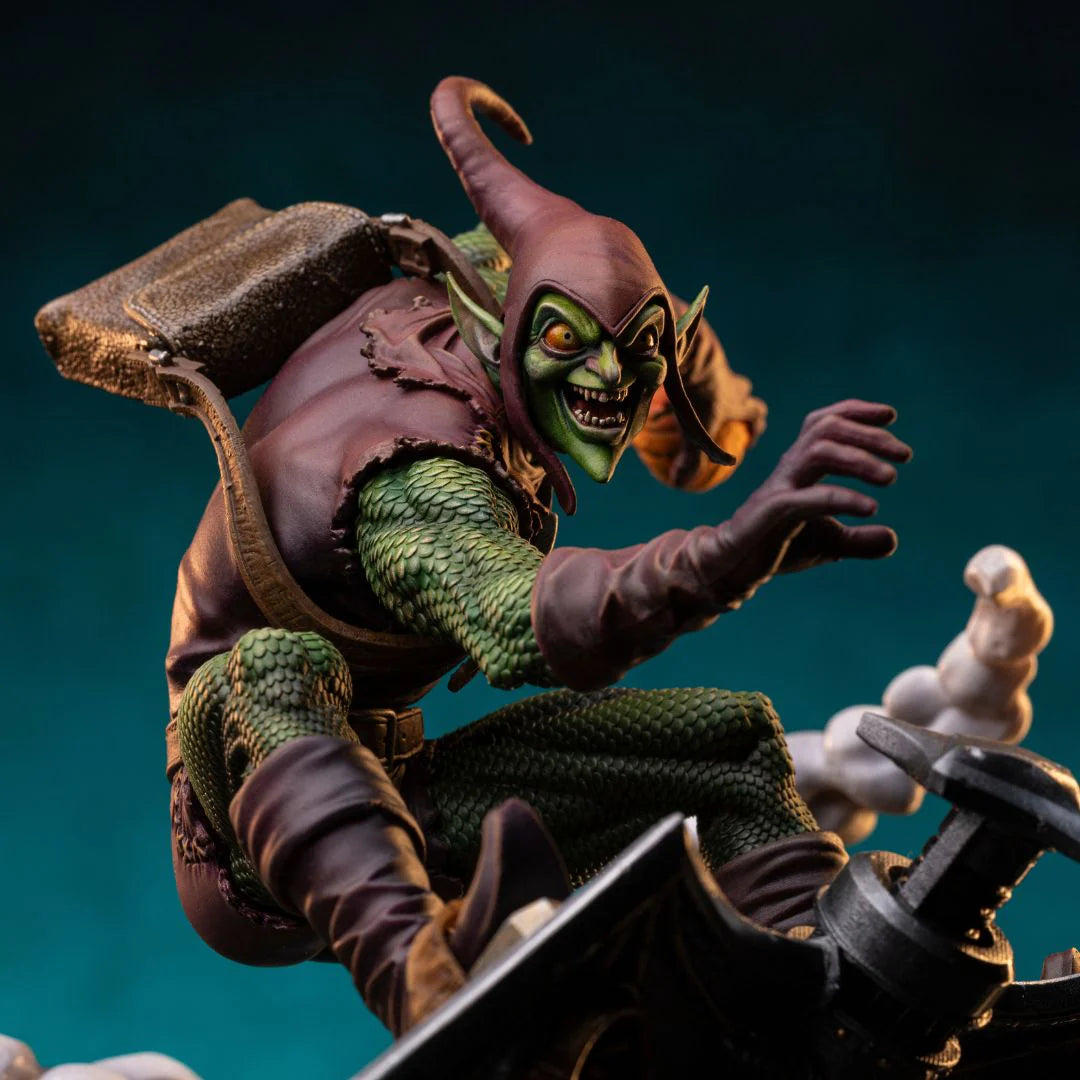 Spiderman Green Goblin Statue By Iron Studios