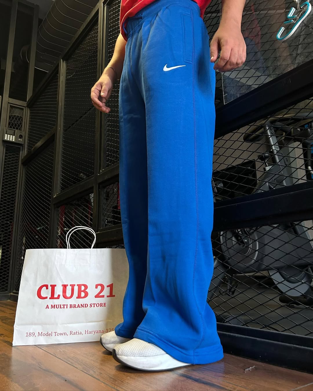 Nike Essential Straight Pants