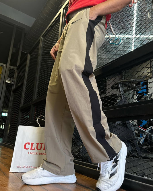 Nike SideBand Straight Pants
