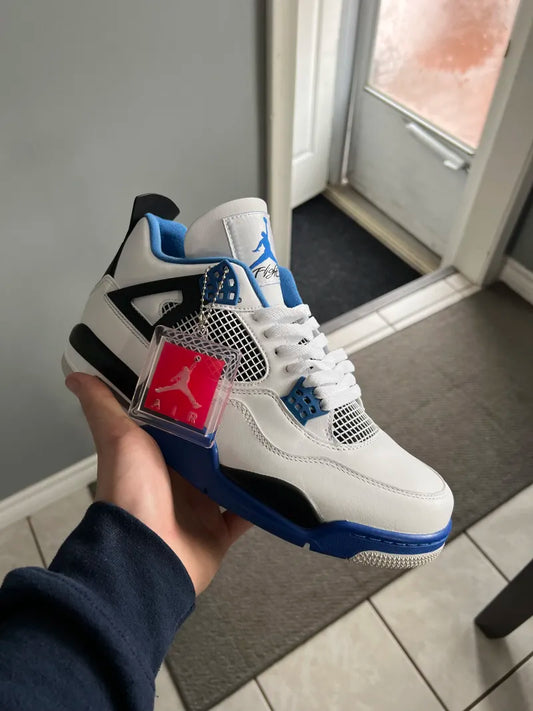 AJ4 Flight Edition